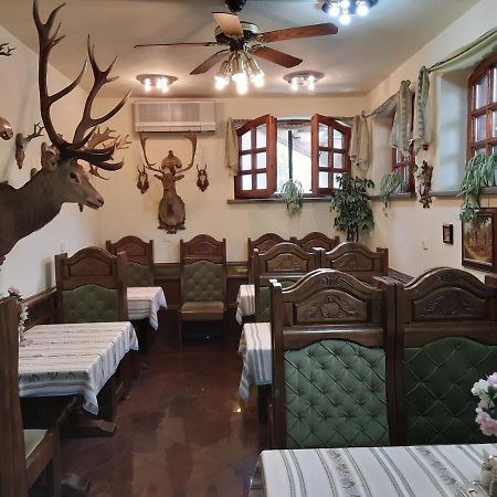 St Hubertus Panzio Bed & Breakfast Heviz Exterior photo