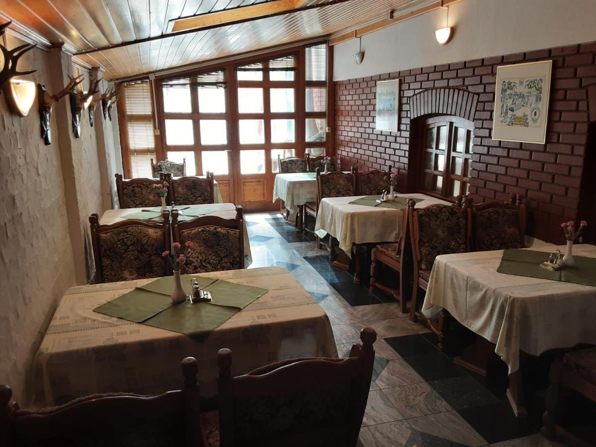 St Hubertus Panzio Bed & Breakfast Heviz Exterior photo